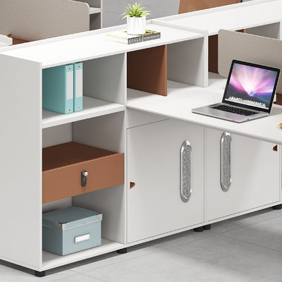 Moderne Büromöbel 2 4 6 Personen Bürobedeckungen Tisch Schlafzimmer Arbeitsplatz Schreibtisch mit großem Schrank