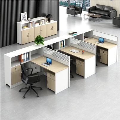 Moderne einfache Persönlichkeitsbildschirm Schreibtisch und Stuhl Kombination 3 Personen Holz Modular-Kübchen Büro-Arbeitsplatz-Tisch