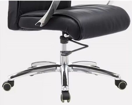 Großhandel High-Back Classic Chair Fashion Modern Luxus Executive Leder Bürostuhl Lift Drehstuhl
