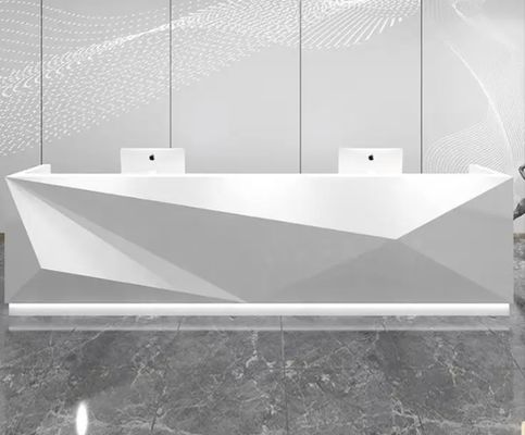 Fancy Led Front Counter Rezeption Schreibtisch Weiß Schön gekrümmt Großes kundenspezifisches Schreibtisch Möbel zeitgenössisches Panel